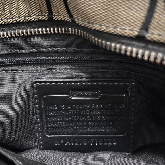 Coach crossbody purse - Picture 2 of 3